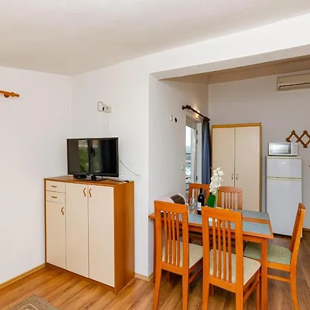 Apartment Oliver Putniković